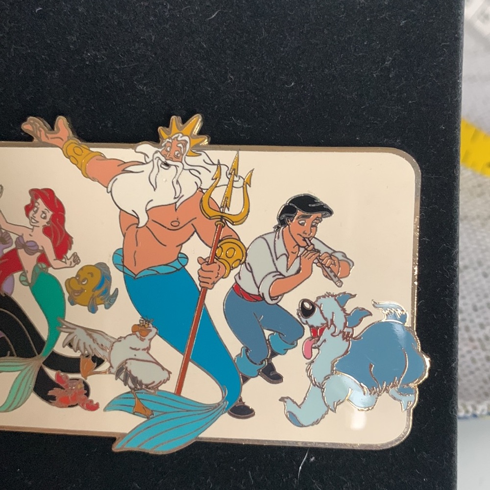 DISNEY PIN LE 100 LITTLE MERMAID CAST JUMBO - Picture 4 of 10